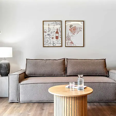 Ground-floor Living With Stylish Nordic Interiors Apartmán